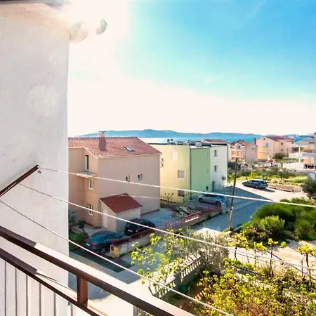 Apartment Sea View With Balcony & Sunset 2 Min To