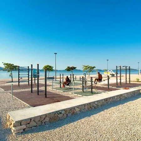 Sea View With Balcony & Sunset 2 Min To Apartamento