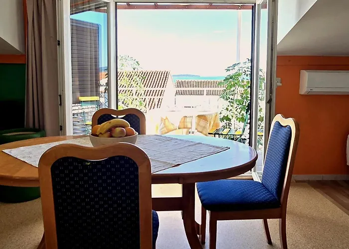 Apartamento Sea View With Balcony & Sunset 2 Min To